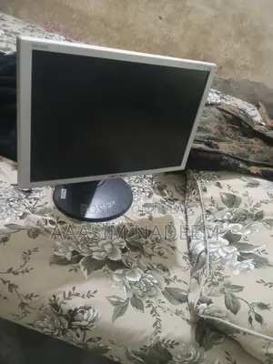 19 Inch LCD