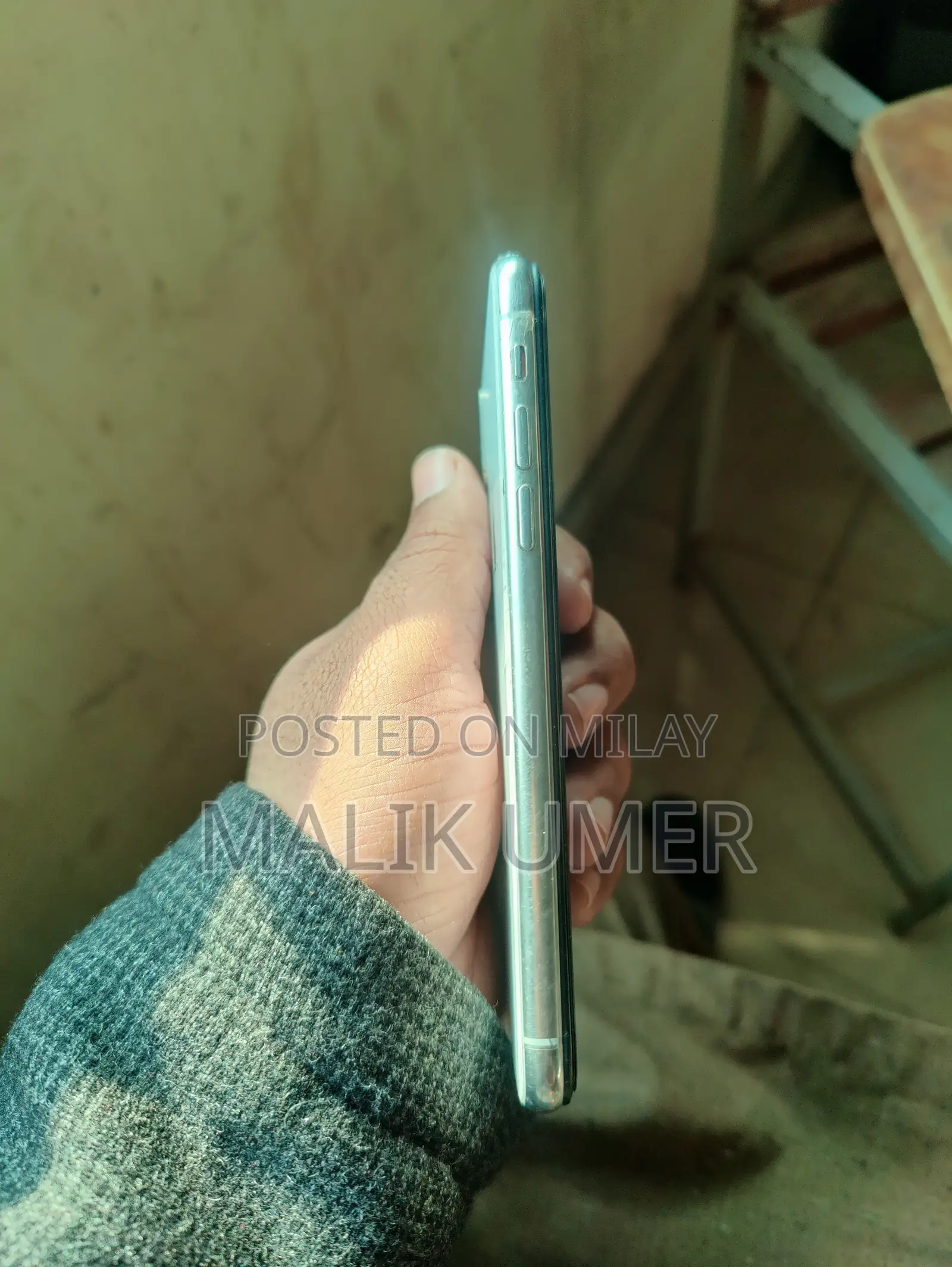 Apple iPhone X 64 GB White