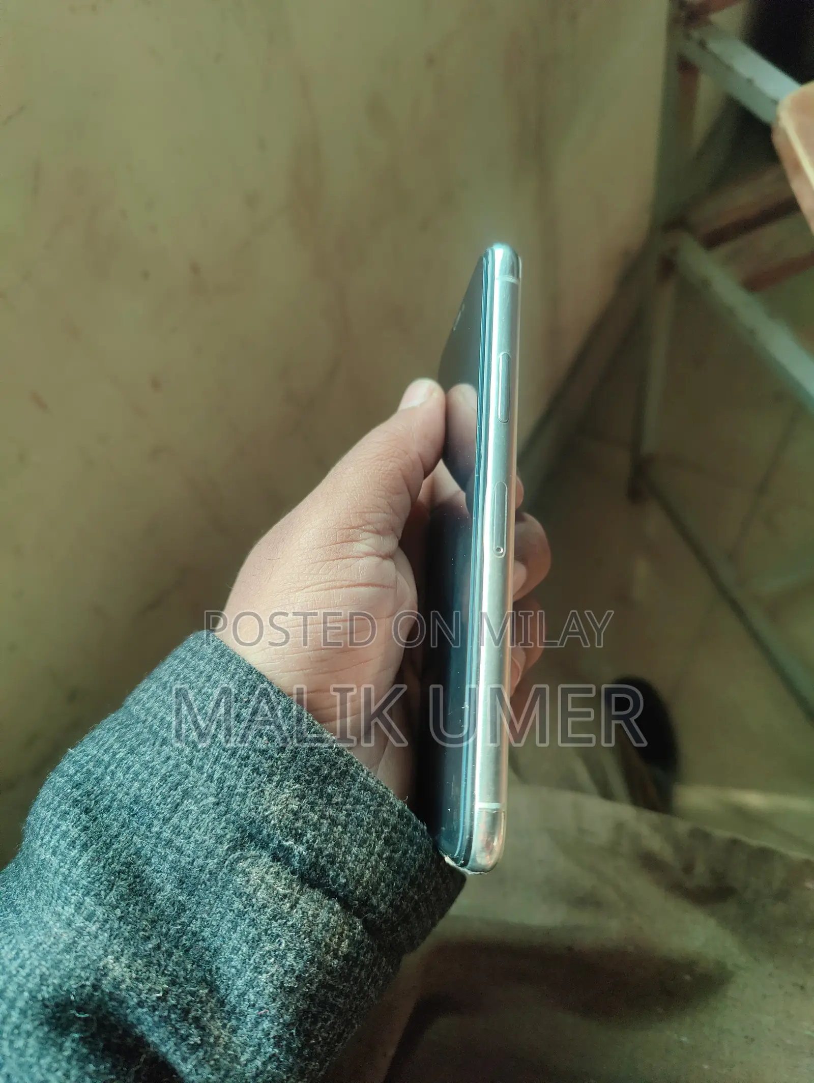 Apple iPhone X 64 GB White