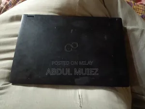 Laptop Fujitsu Lifebook E558 8GB Intel Core I5 SSD 256GB