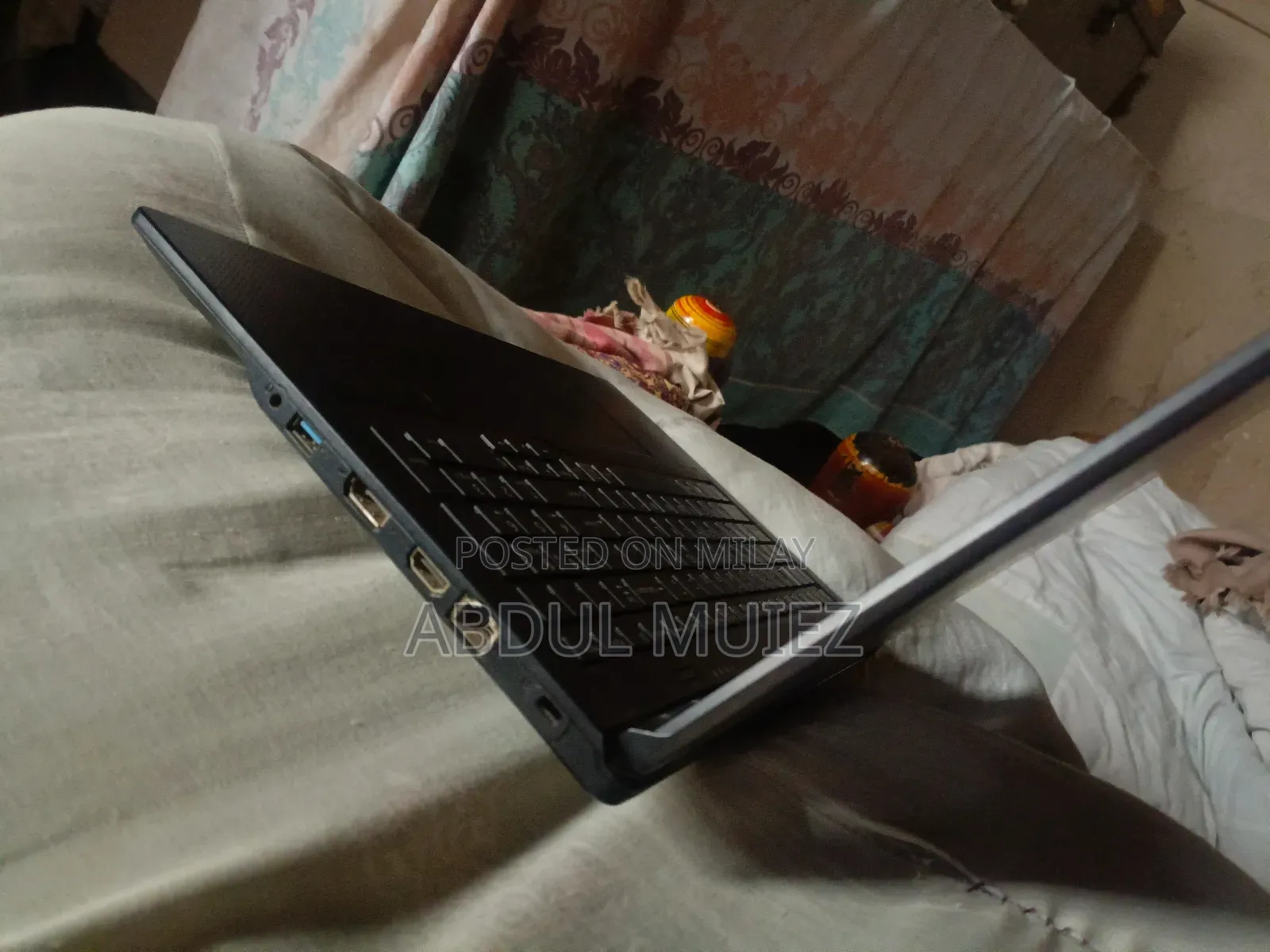 Laptop Fujitsu Lifebook E558 8GB Intel Core I5 SSD 256GB