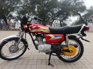 Honda XL 125 2024 Red