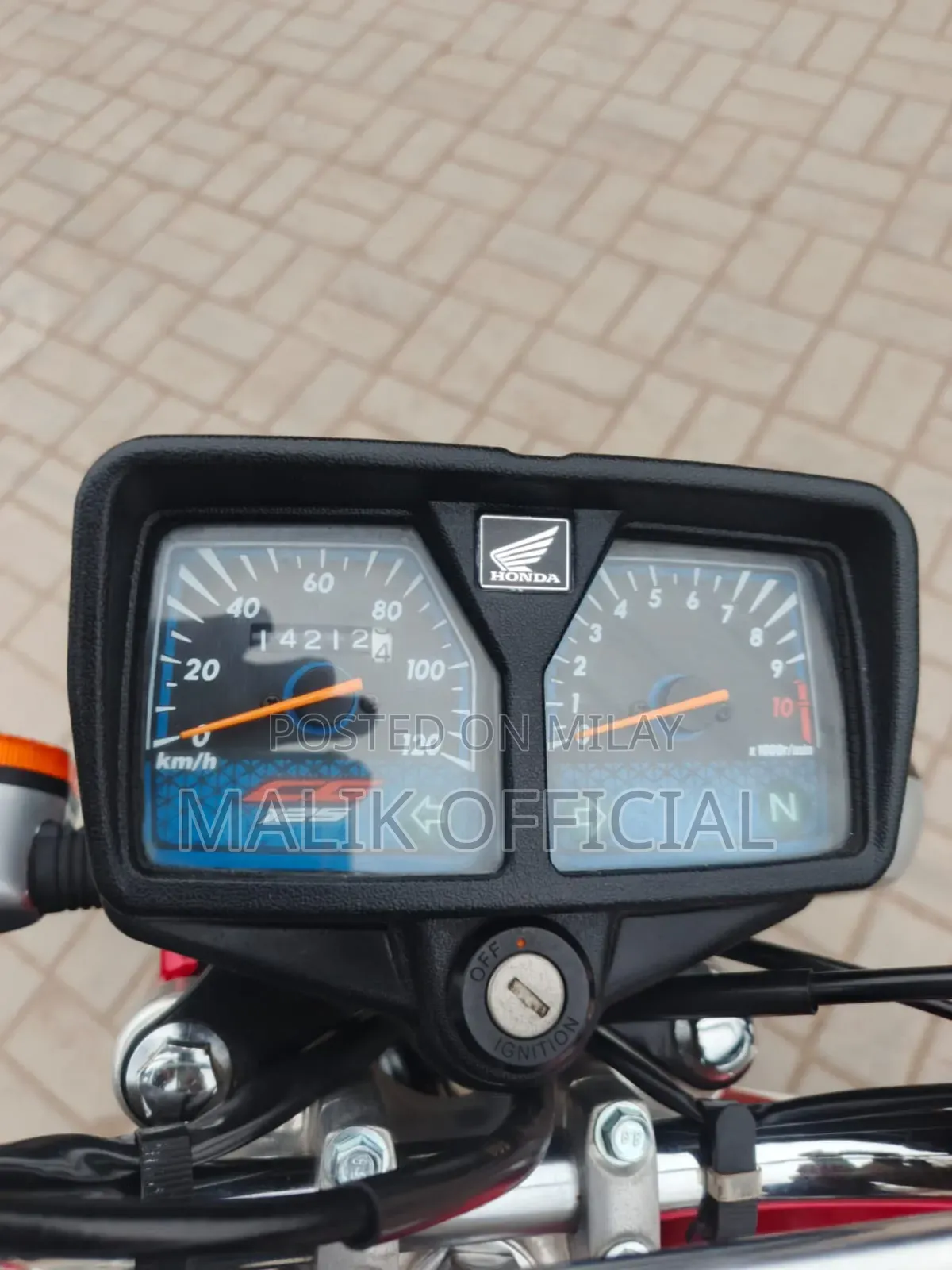 Honda XL 125 2024 Red