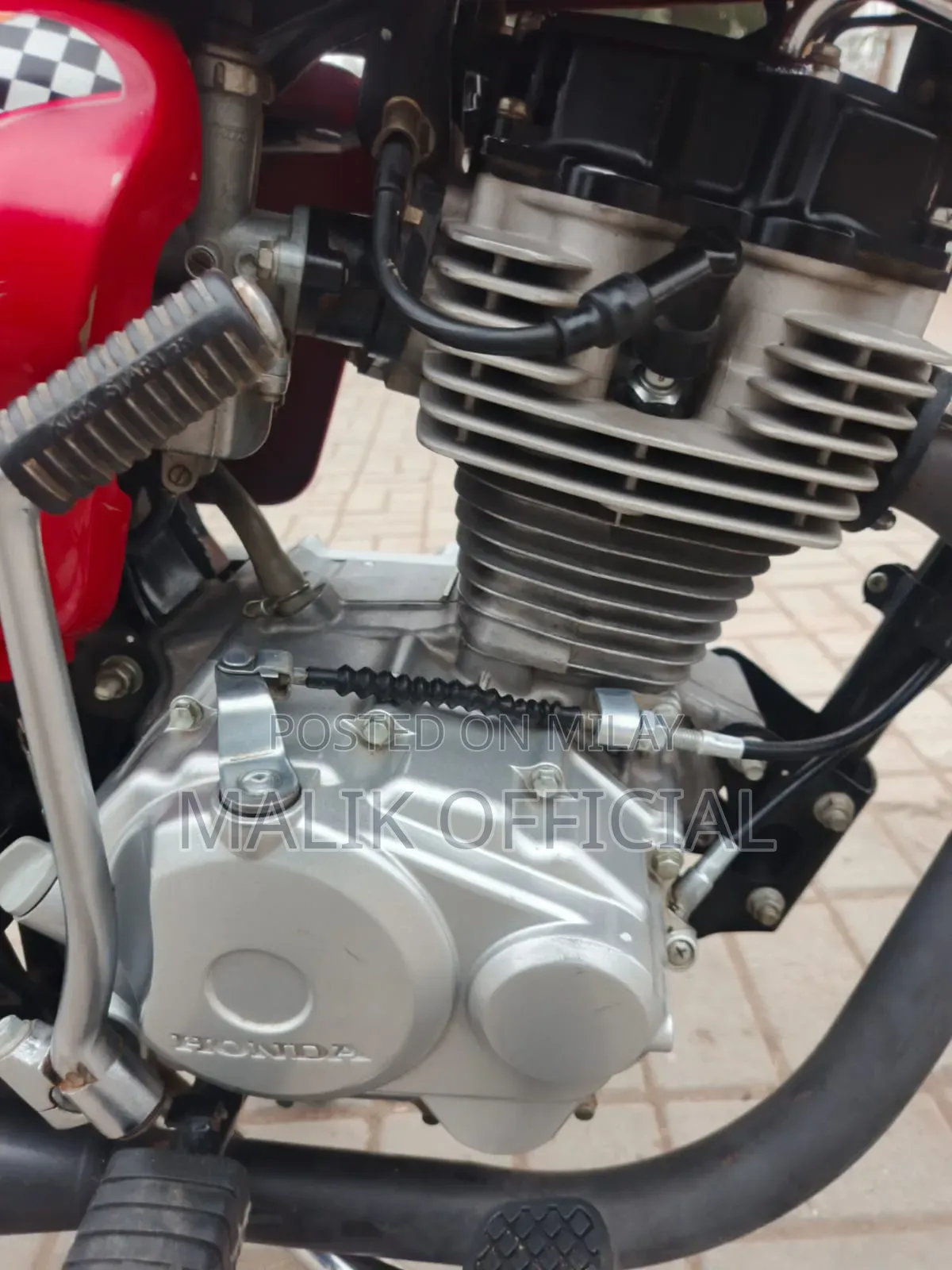 Honda XL 125 2024 Red