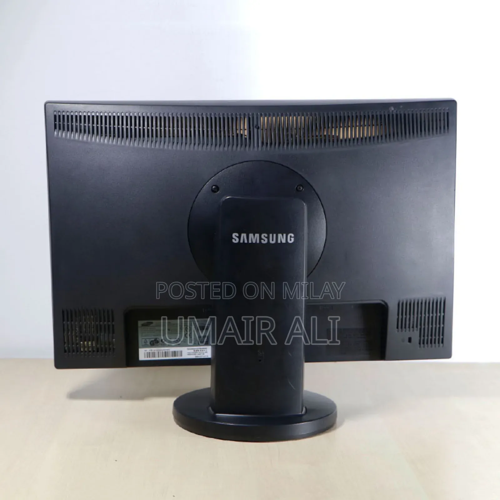 Samsung 22-Inch Widescreen LCD