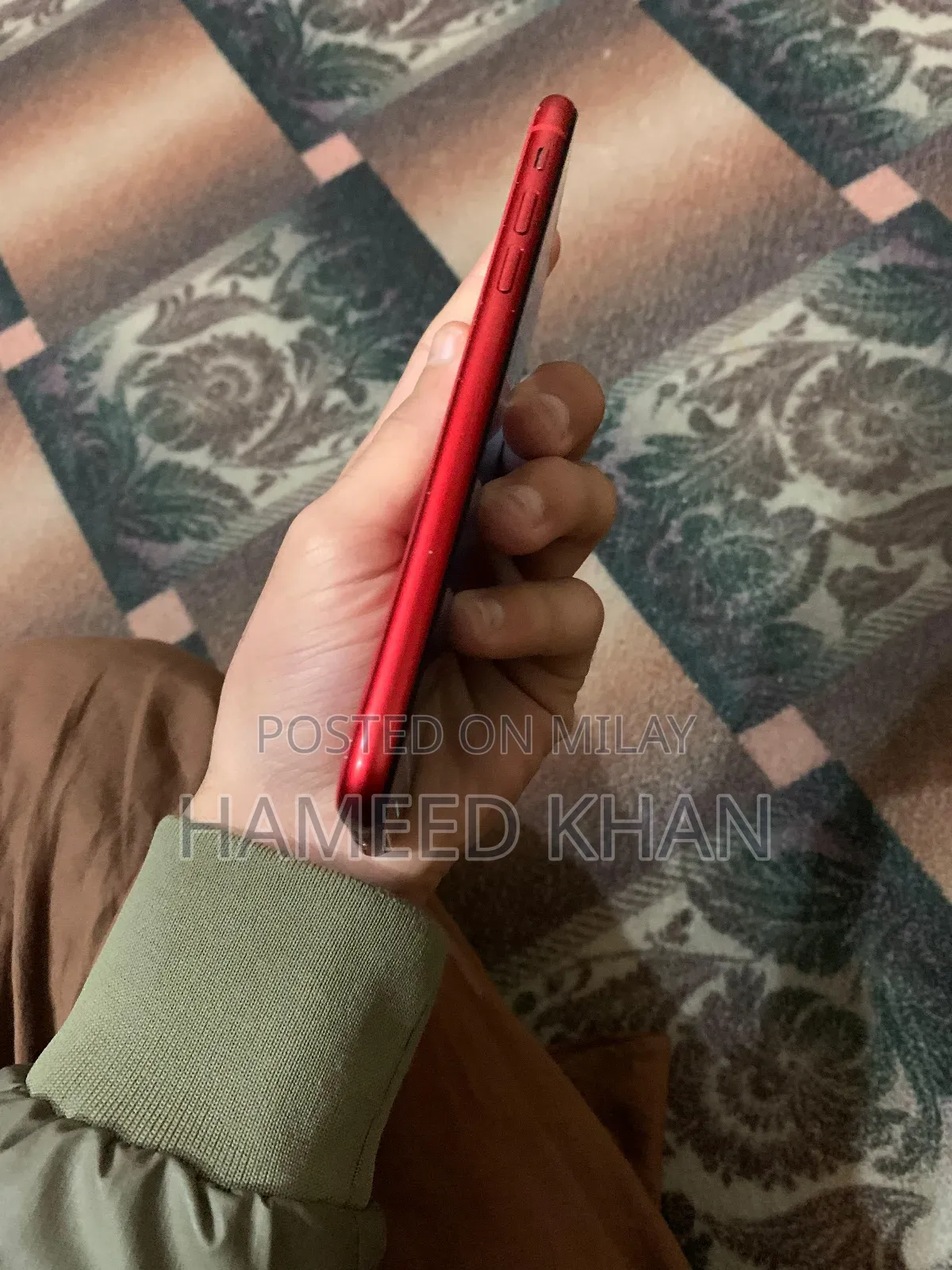 New Apple iPhone 11 64 GB Red