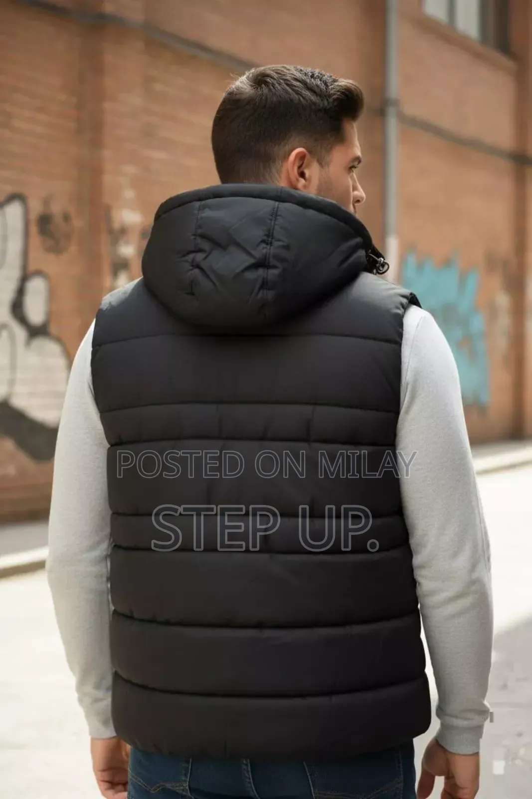 Men Parachute Sleeveless Puffers