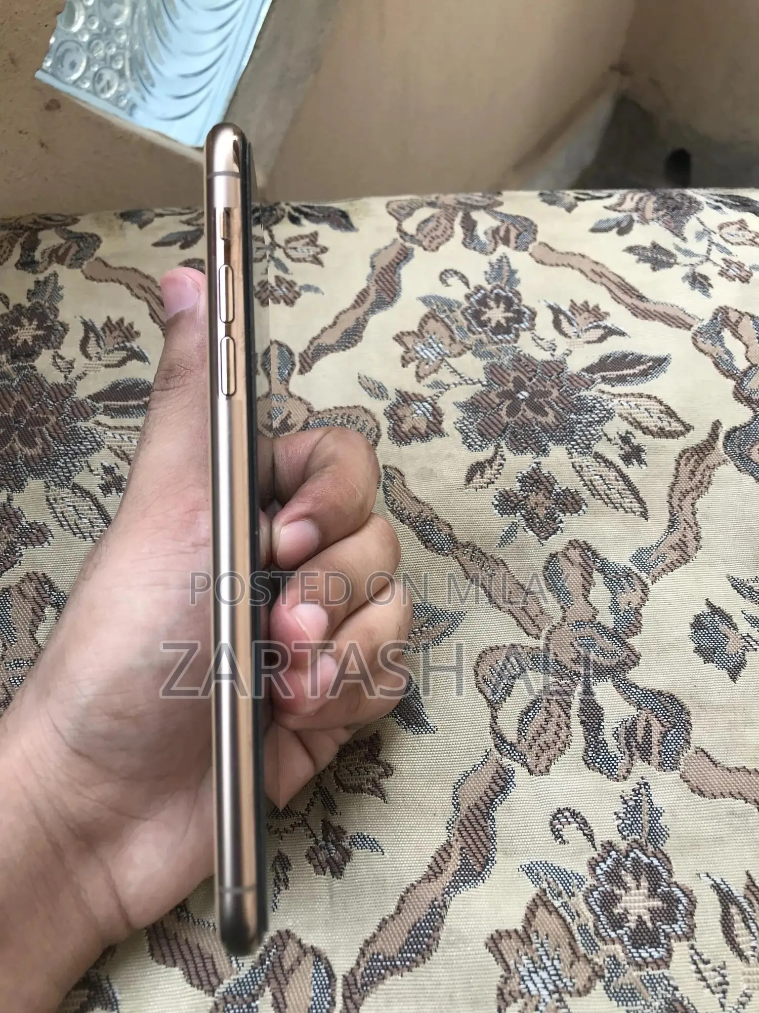 Apple iPhone 11 Pro Max 64 GB Gold