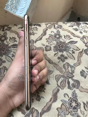 Apple iPhone 11 Pro Max 64 GB Gold