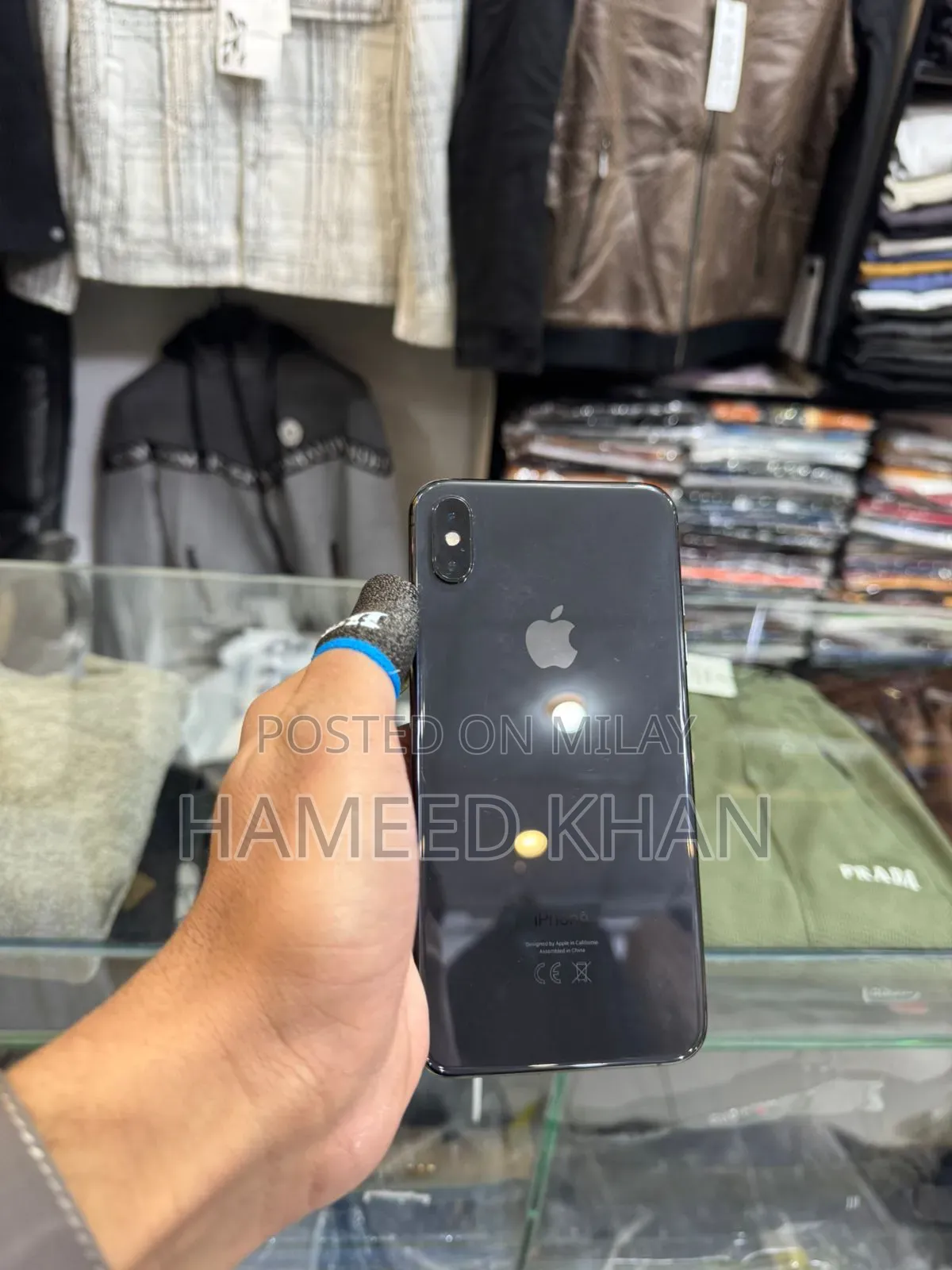 New Apple iPhone XS Max 64 GB Black