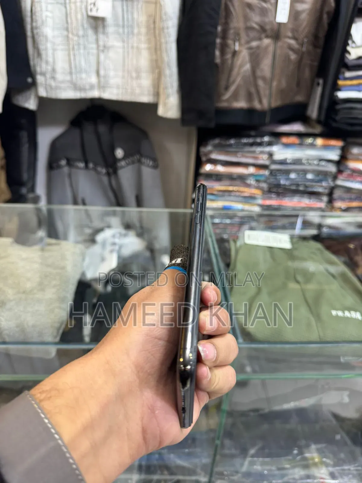 New Apple iPhone XS Max 64 GB Black