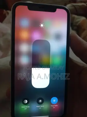 Apple iPhone 11 64 GB White