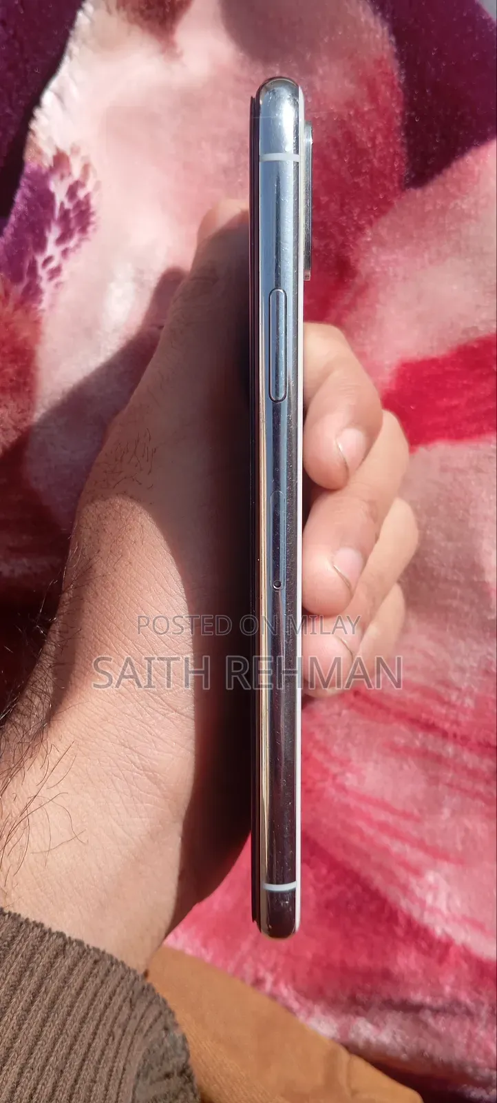 New Apple iPhone X 256 GB White