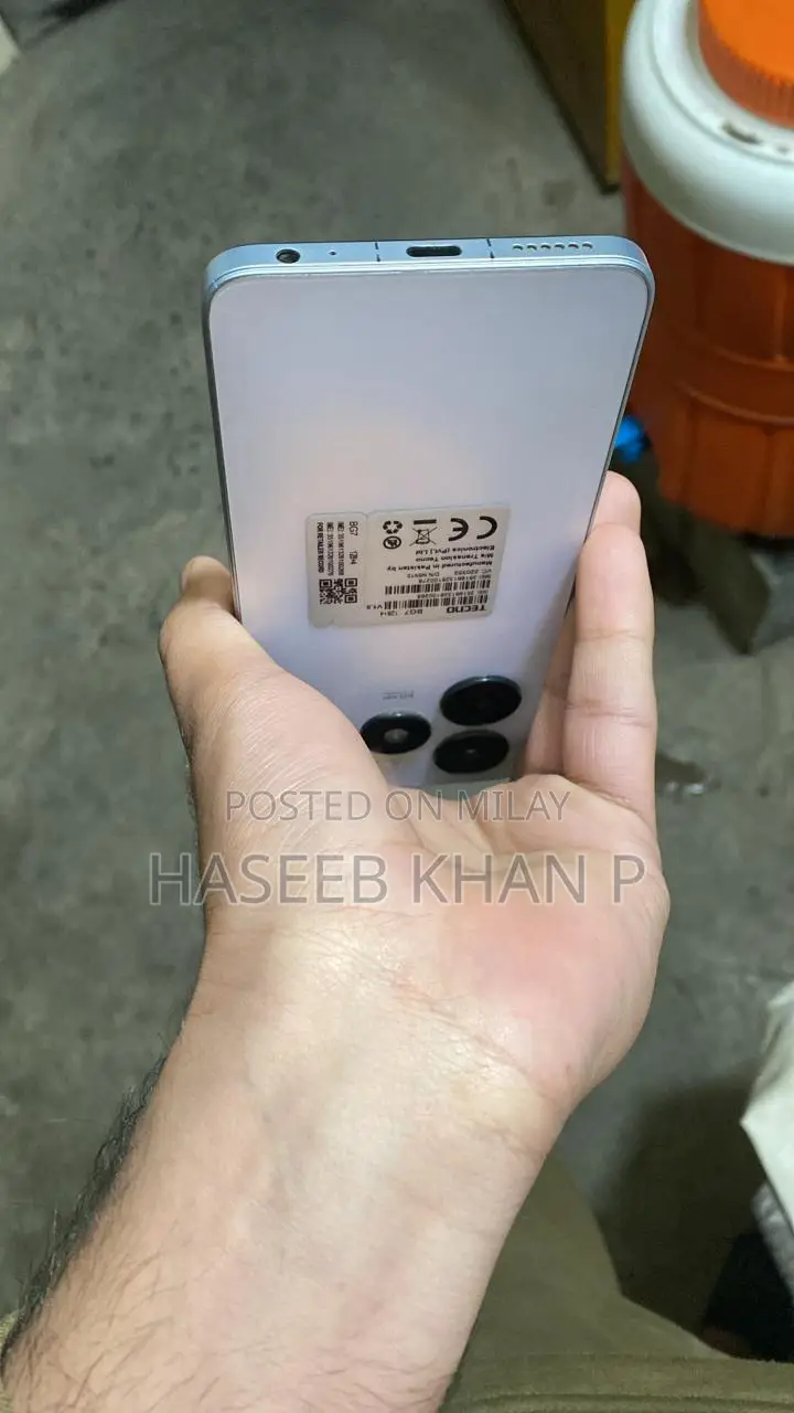 New Tecno Spark 20C 128 GB White