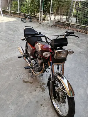 Honda XL 125 2010 Red