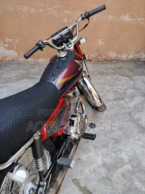 Honda XL 125 2010 Red