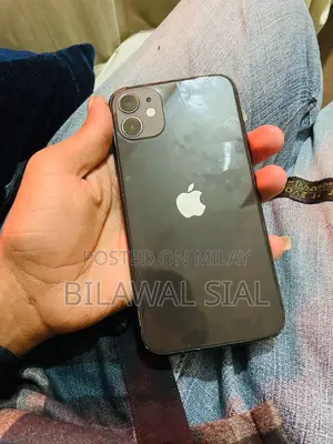 Apple iPhone 11 64 GB Black
