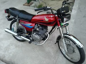 Honda 2007 Red