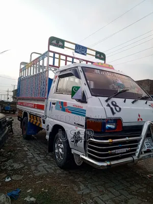 Mitsubishi L300 Dhalla