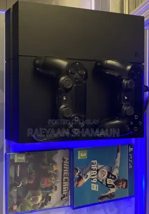 Ps4 Fat 1tb + 2 Controllers + Fifa19 Minecraft | Excellent Condition