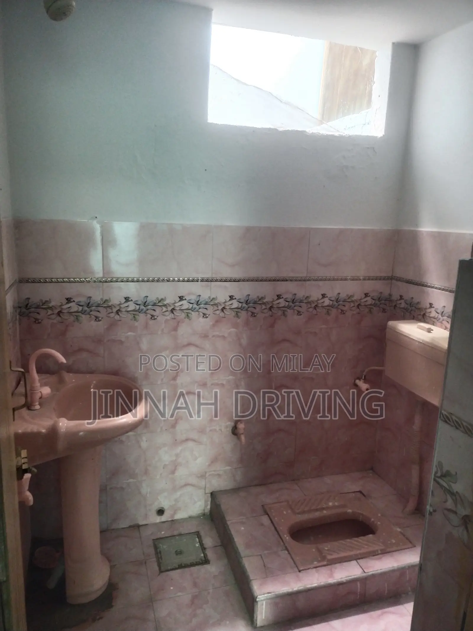 Furnished 2bdrm House in Arifwala City for sale