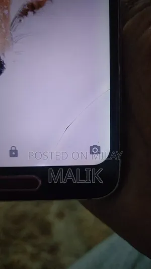 Sharp Aquos R2 64 GB Red