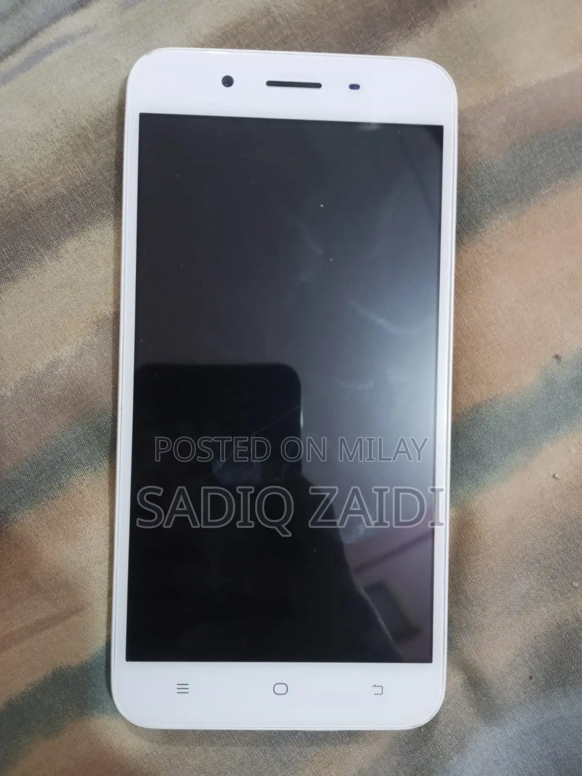 Vivo Y66i 32 GB Gold