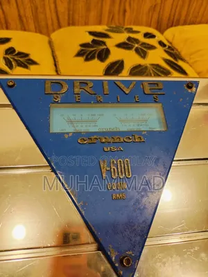 Crunch Usa V600c Drive Series 600 RMS Amp 1 Ohm Stable Amp Made in Usa