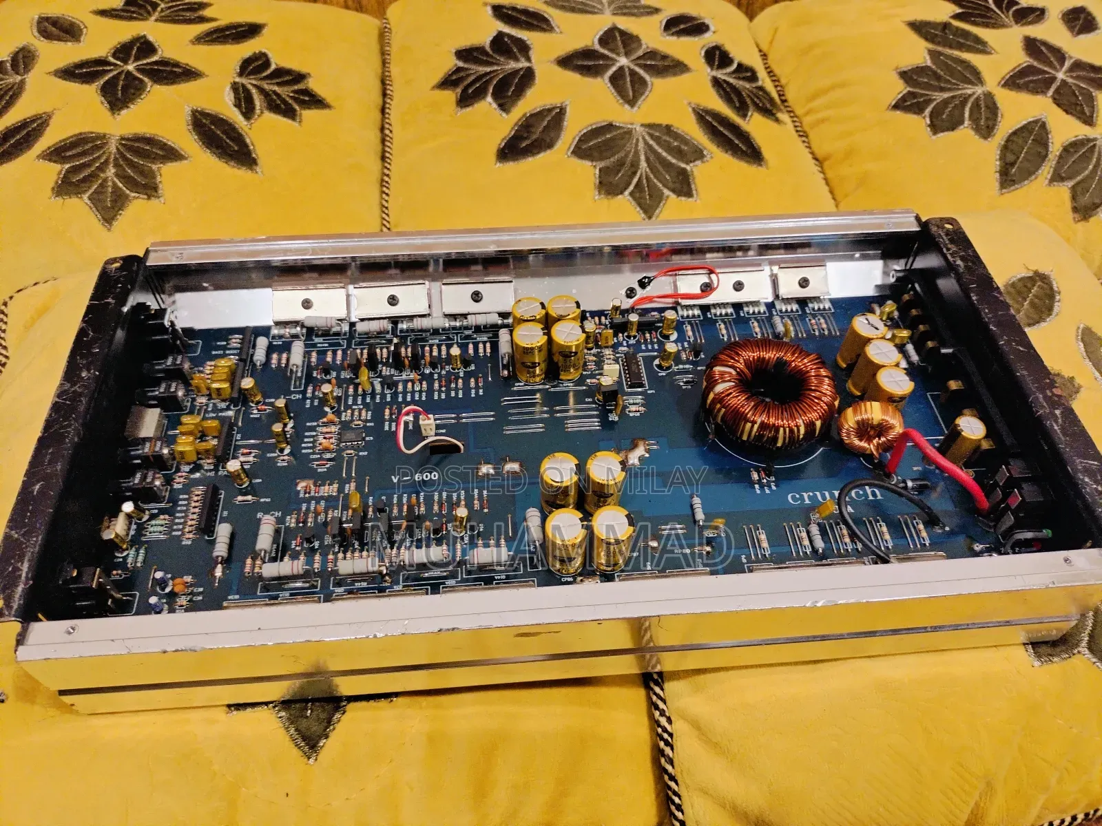 Crunch Usa V600c Drive Series 600 RMS Amp 1 Ohm Stable Amp Made in Usa