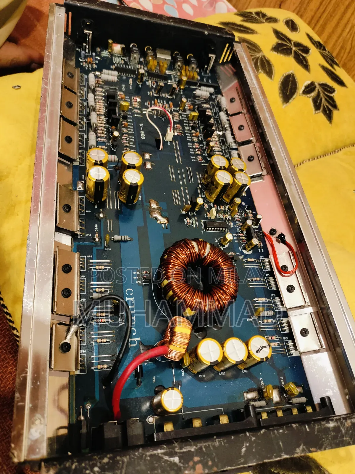 Crunch Usa V600c Drive Series 600 RMS Amp 1 Ohm Stable Amp Made in Usa