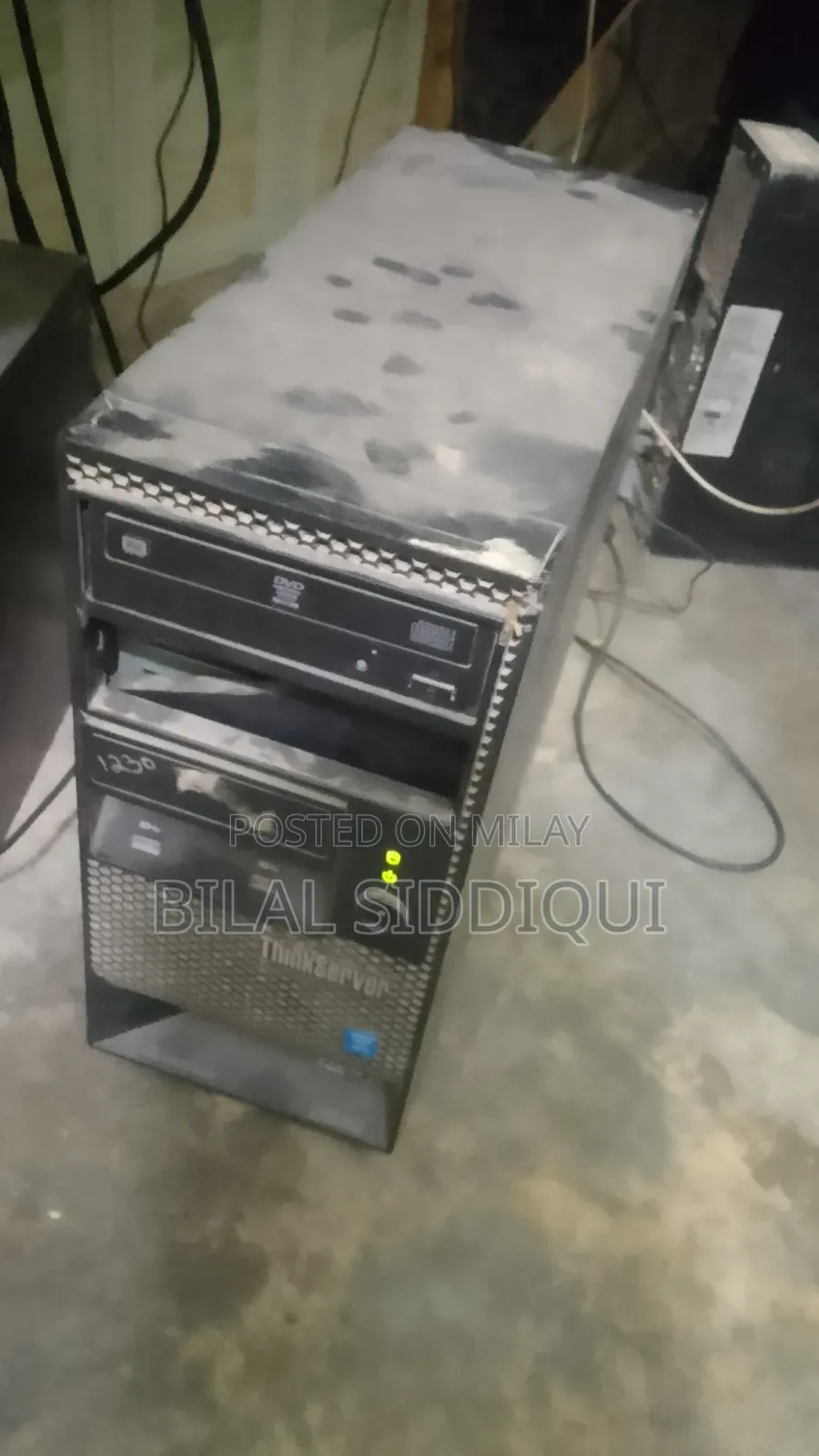 Server Lenovo 4GB HDD 320GB