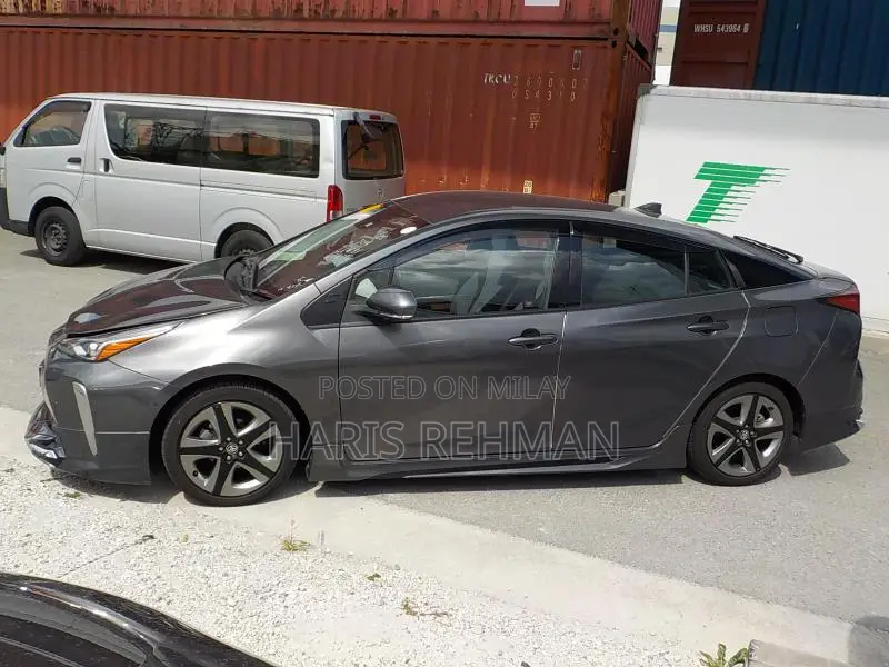 Toyota Prius 2020 Gray