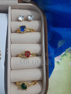 Elegant Ladies Jewelry Gift Set – Watch, Bracelet Stone Rings