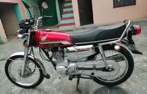 Honda 2022 Red