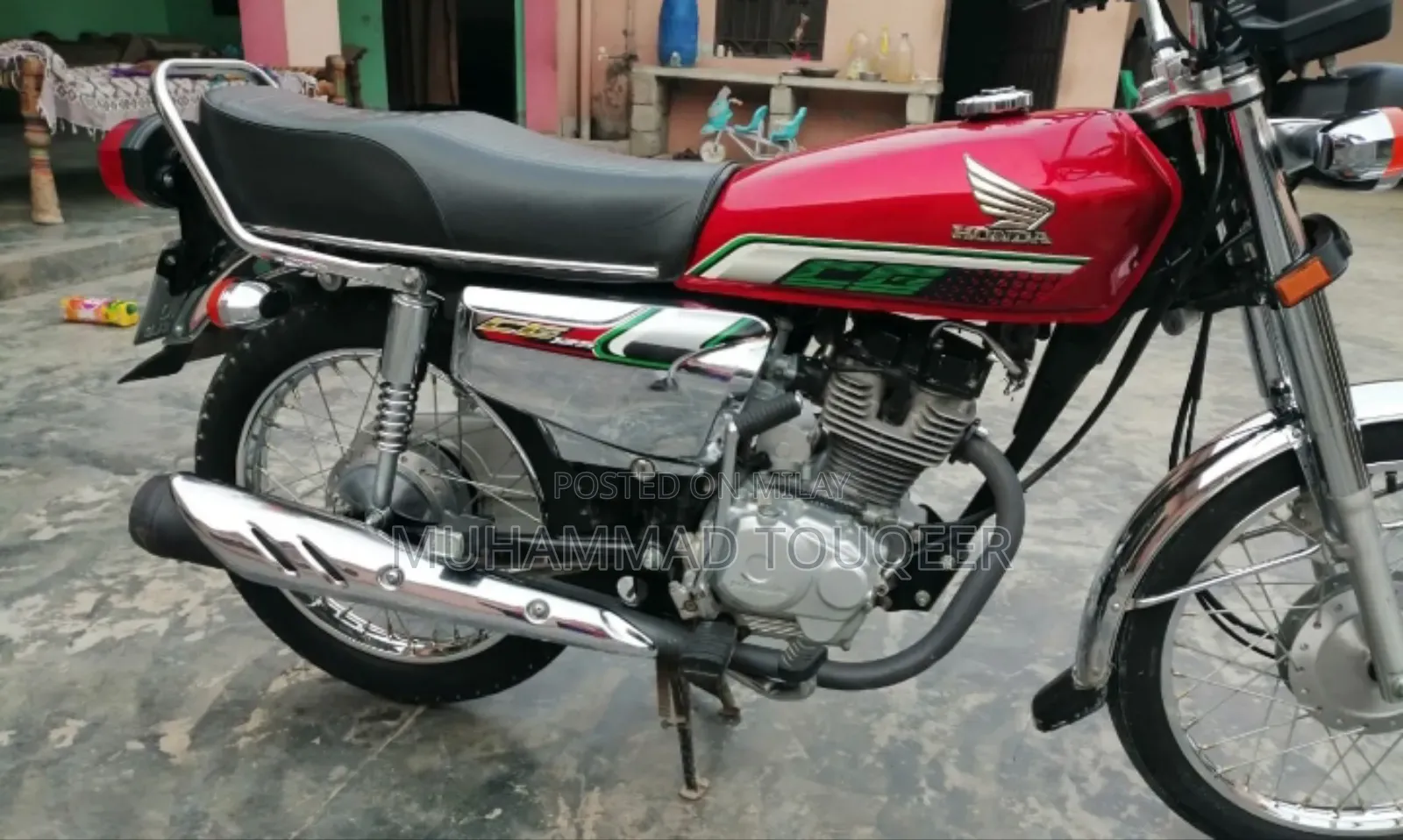 Honda 2022 Red
