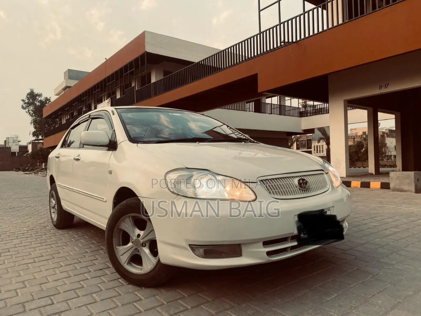 Toyota Corolla Sedan 2004 White