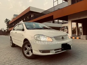 Toyota Corolla Sedan 2004 White