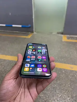 Apple iPhone X 256 GB White
