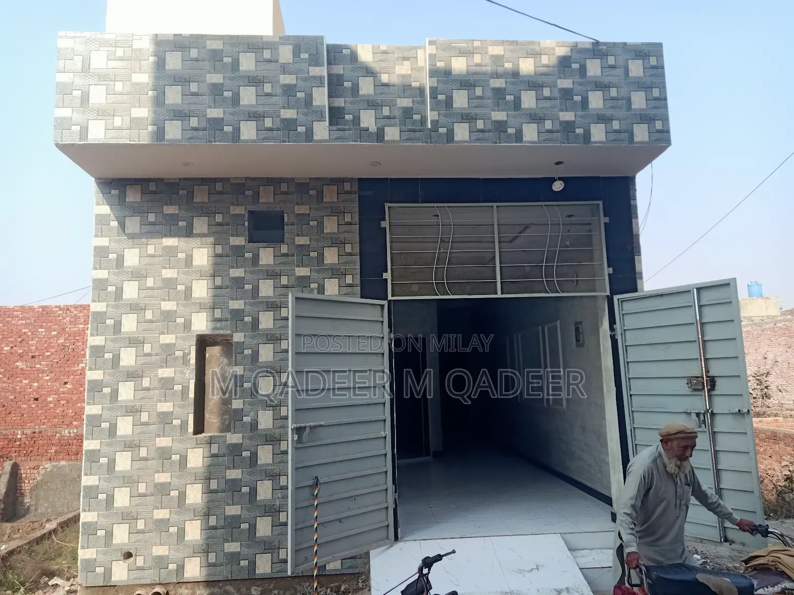 Furnished 2bdrm House in Lahore for sale