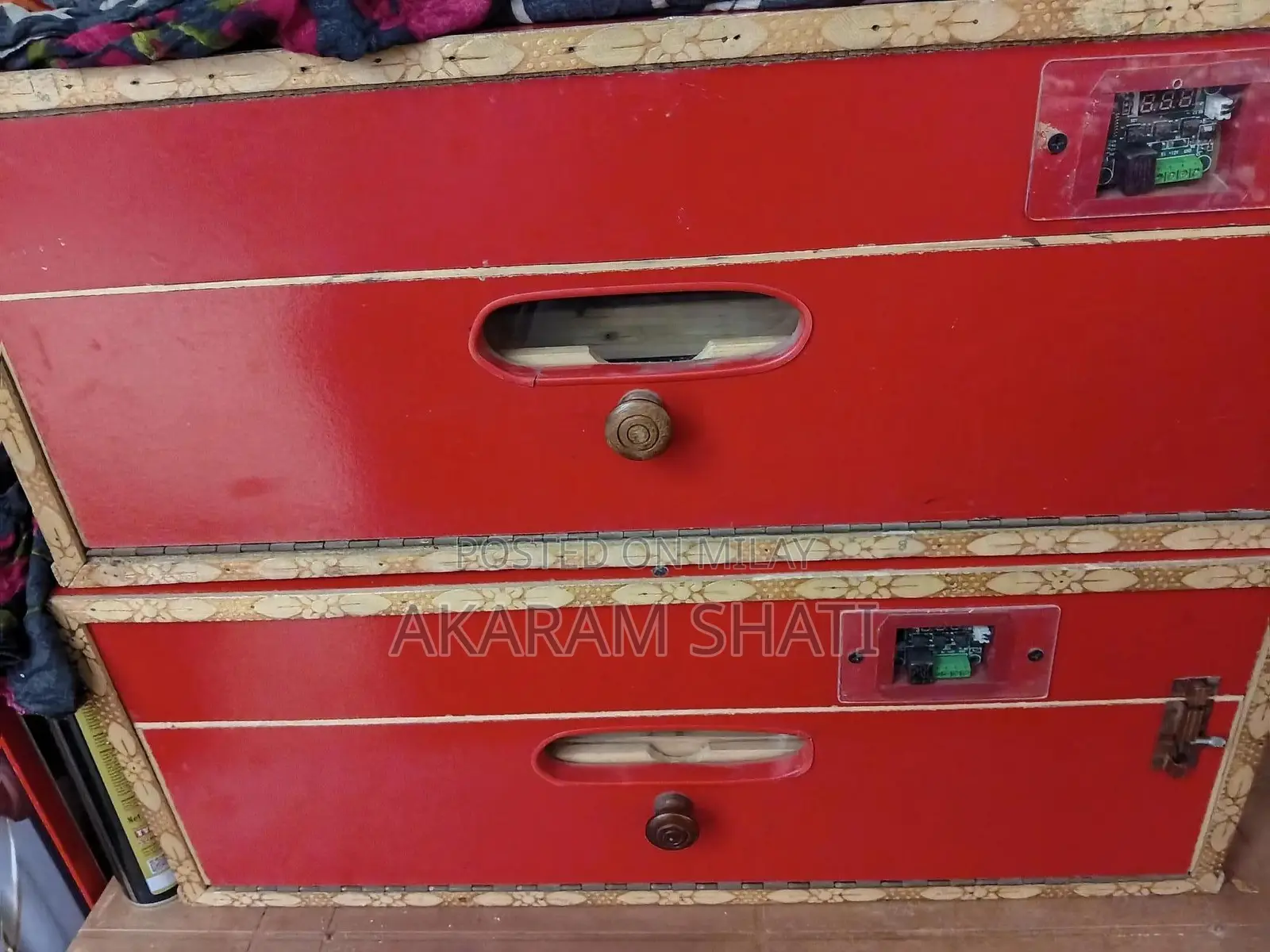 For Sale Incubator New Brand 50 Egg Capacity