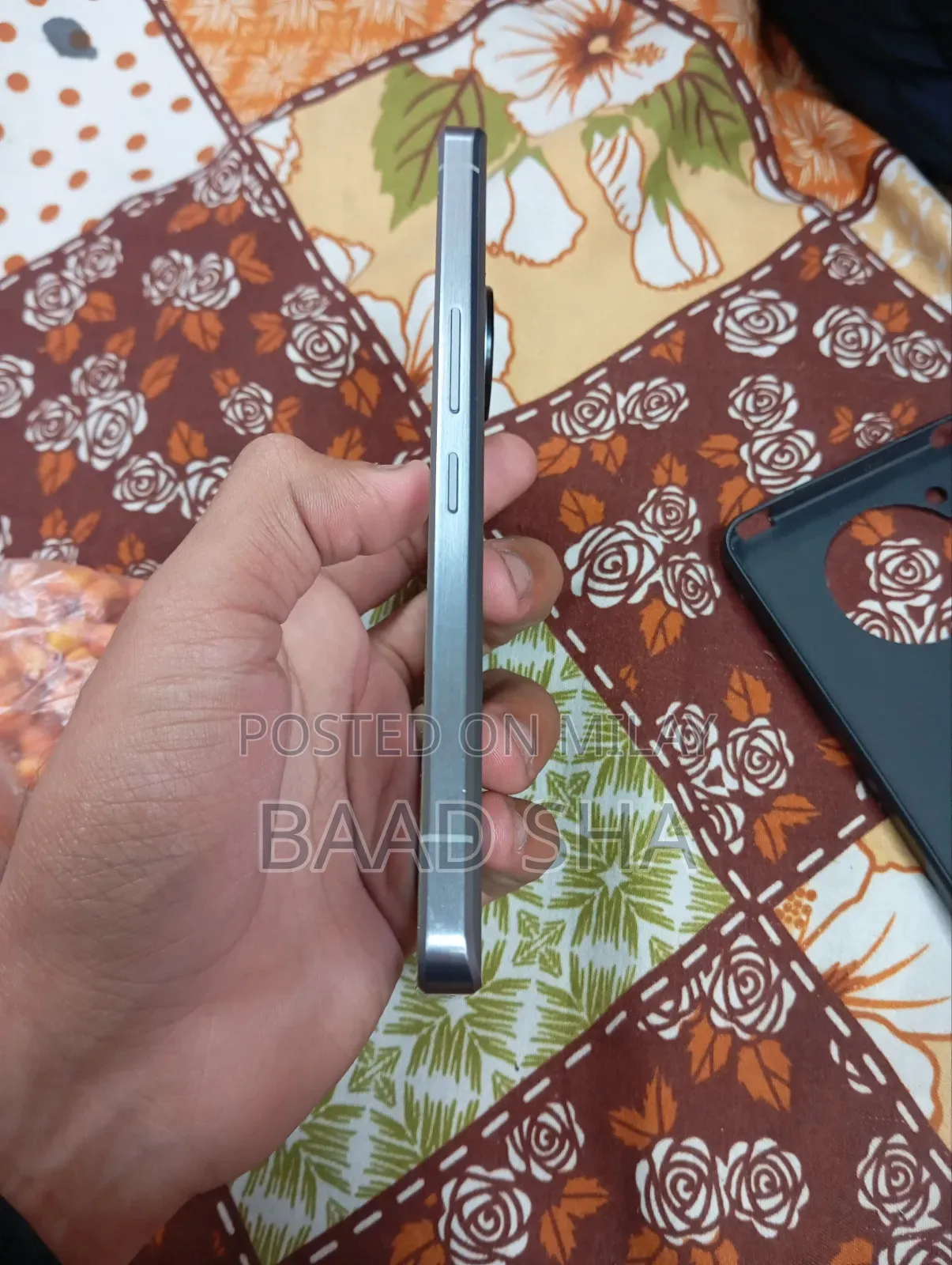 New Sharp Aquos R7 256 GB Silver