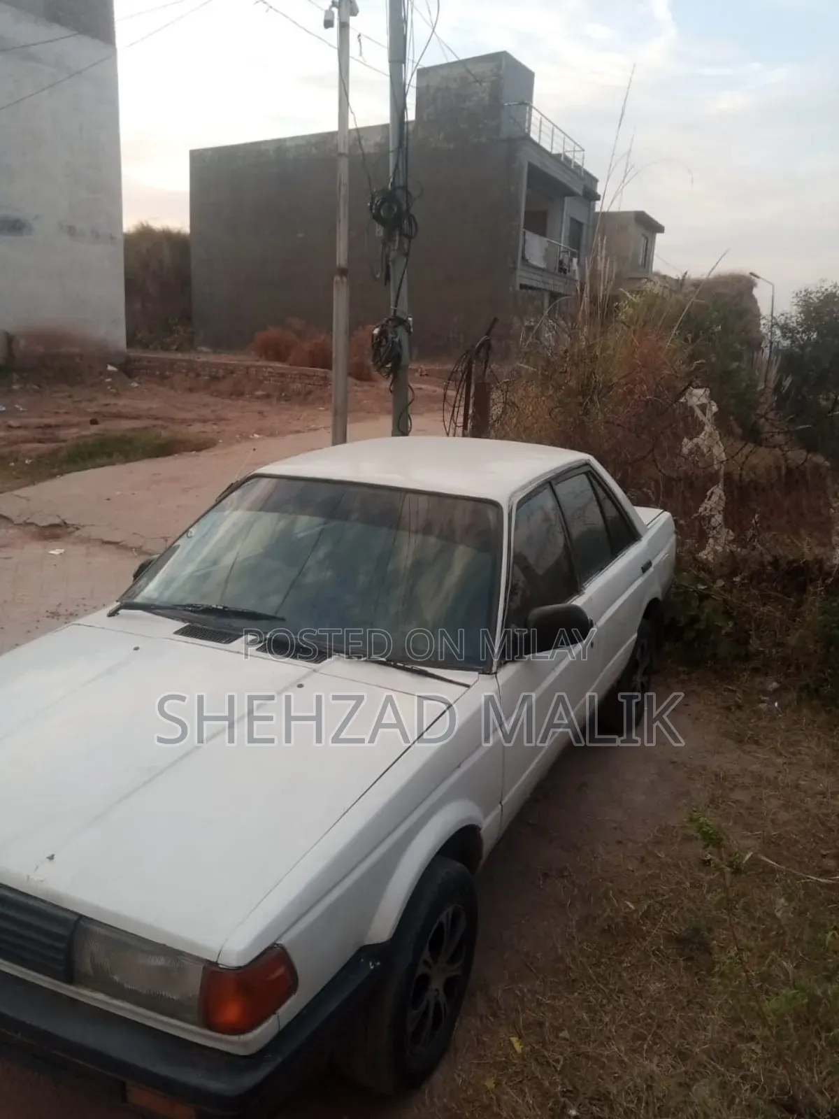 Nissan Sunny N13 Hatchback 1.7 1988 White