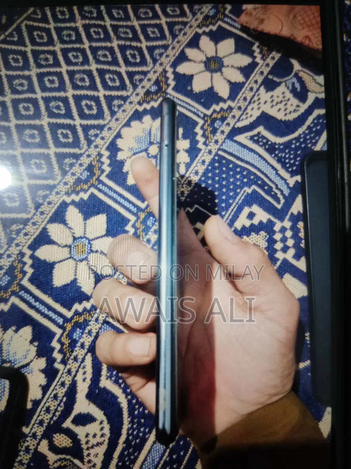 Vivo V21e 128 GB Black