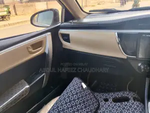 Toyota Corolla S Premium 4dr Sedan (1.8L 4cyl CVT) 2015 Silver