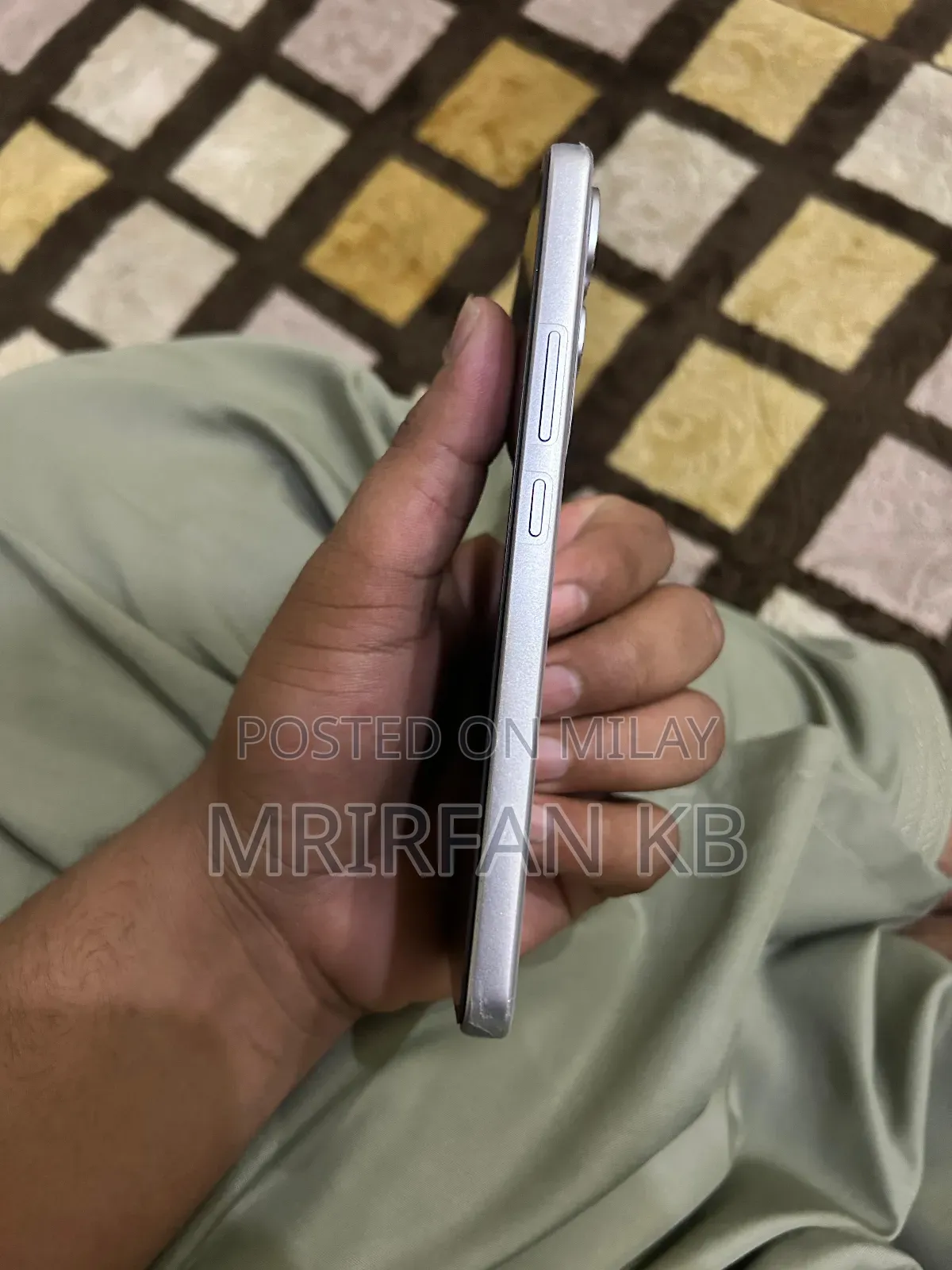 New Vivo Y400 256 GB White