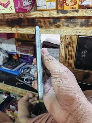 New Apple iPhone 11 128 GB Green