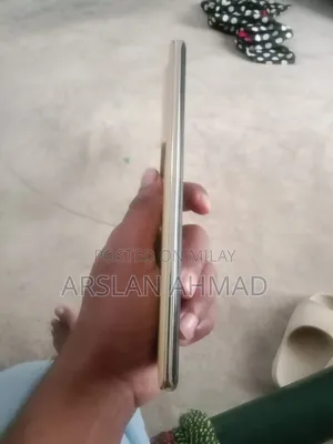Infinix Note 40 Pro 5G 256 GB Gold