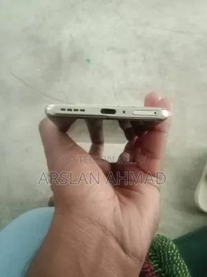 Infinix Note 40 Pro 5G 256 GB Gold