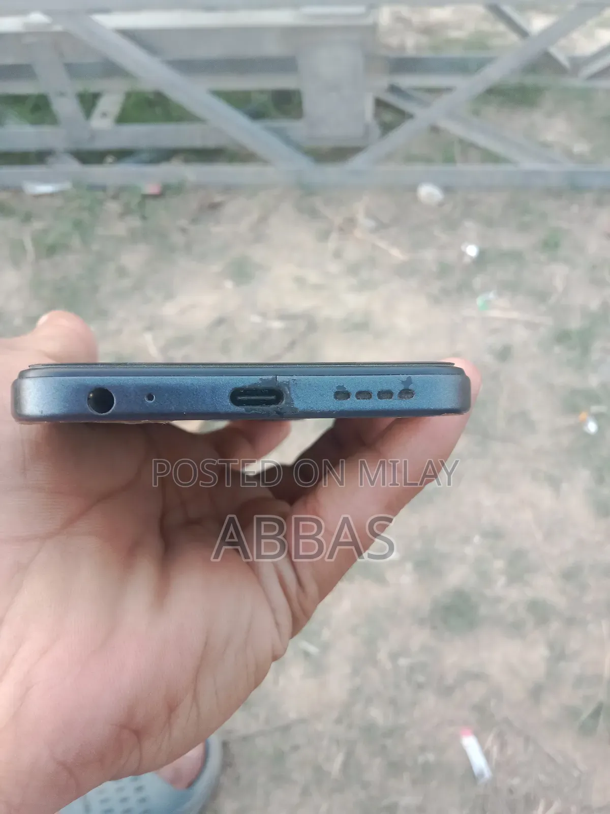 New Infinix Hot 50i 128 GB Black